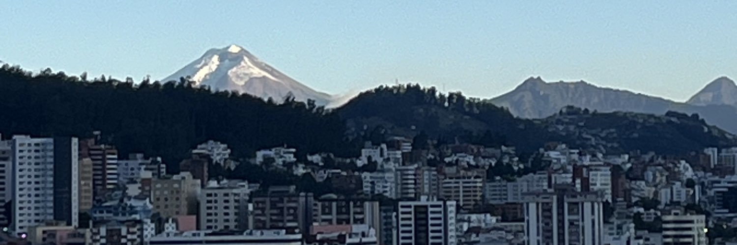 YolyM 🇪🇨💫🕊️✝️\❤️/🌈♐️☕️ banner