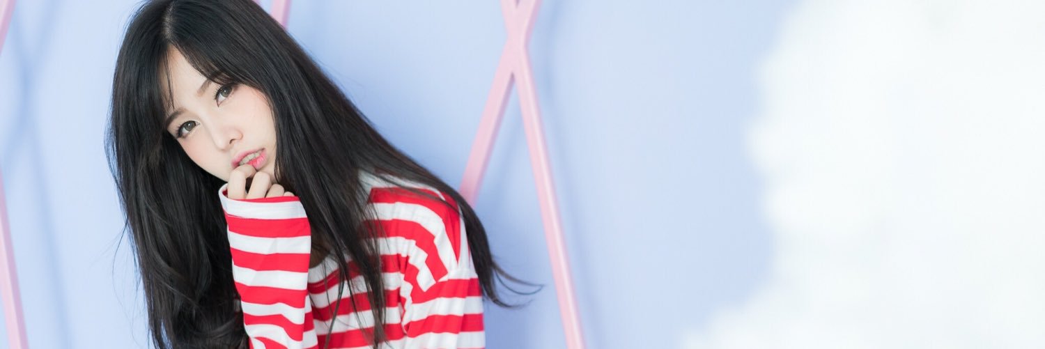 pployployss's profile banner image