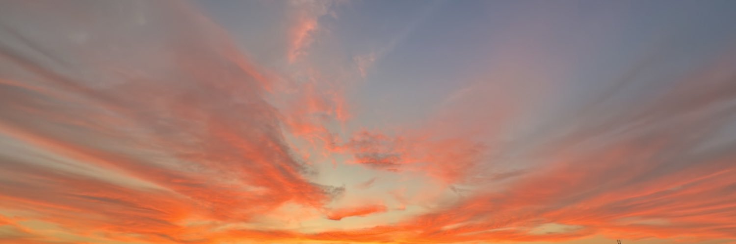 vvvaboutu's profile banner image