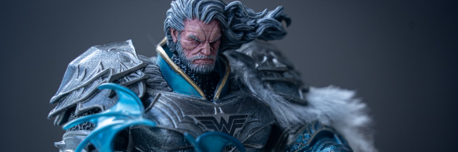 huylllooo's profile banner image