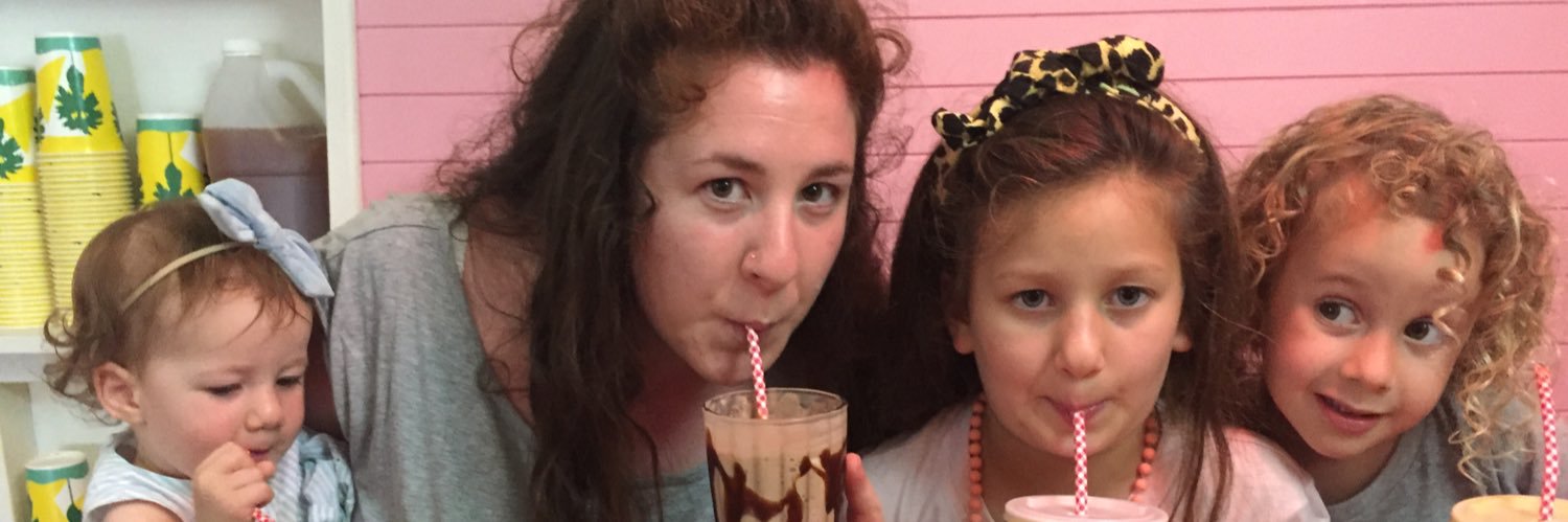 3littlehines's profile banner image