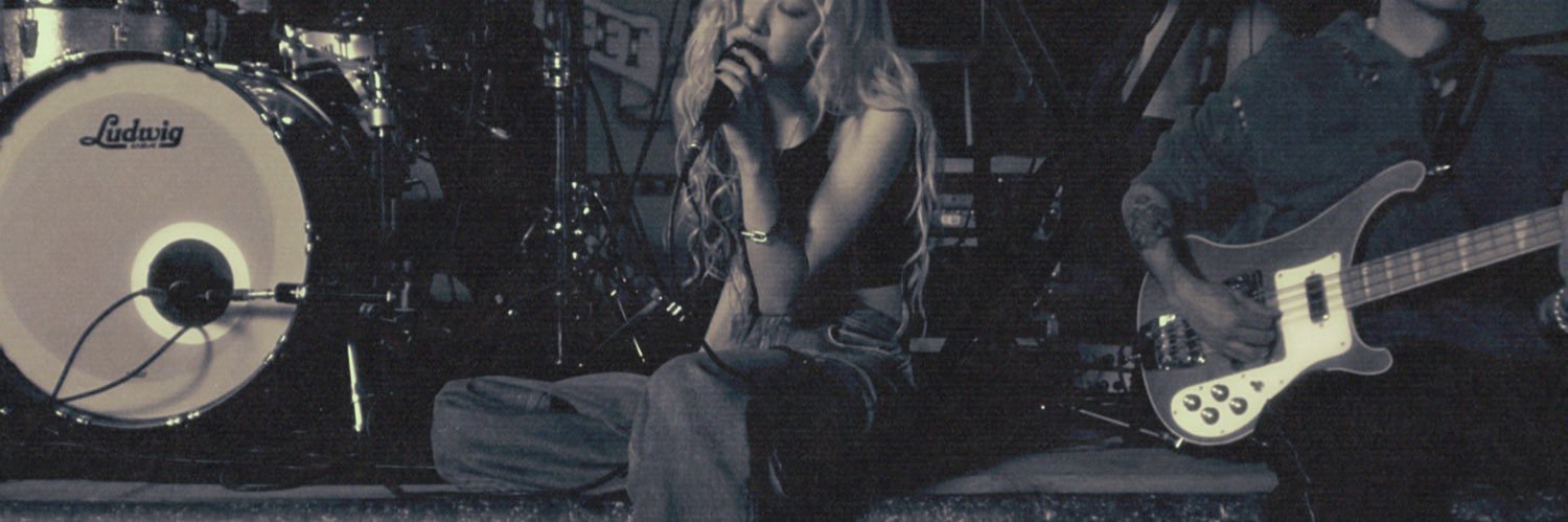 Maelle. banner