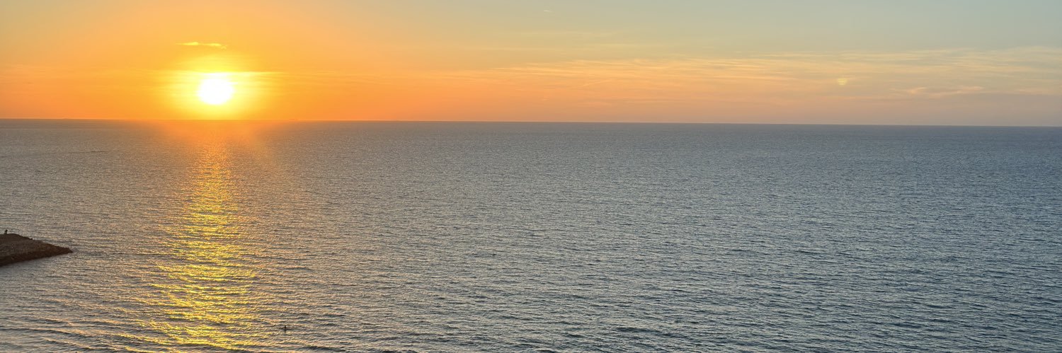 Angiepgv_'s profile banner image