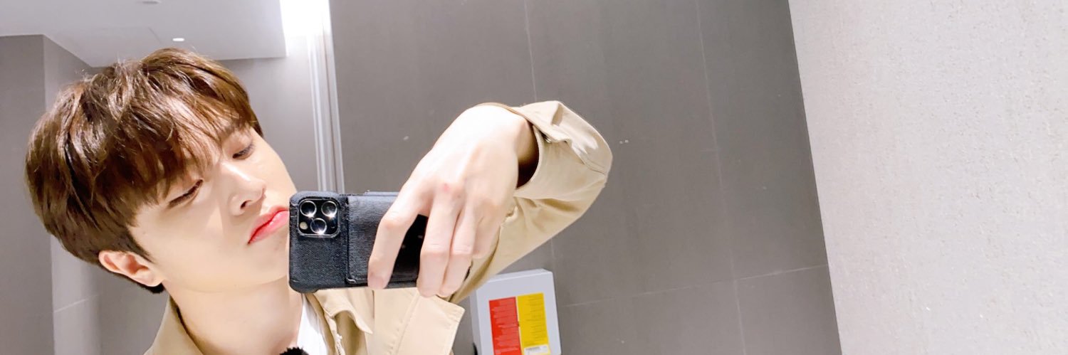 sjhwoos's profile banner image