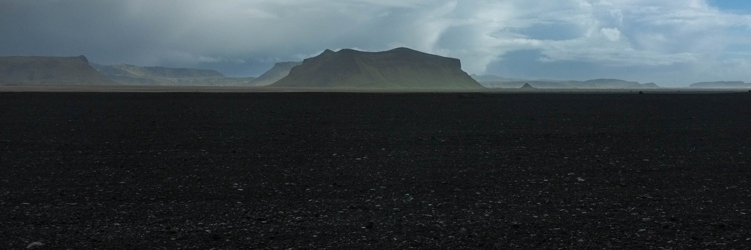 elcolonon's profile banner image