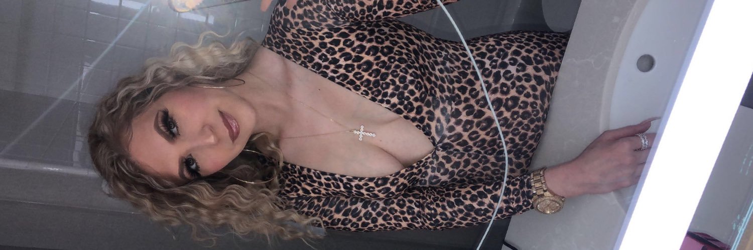 Haleycannot's profile banner image