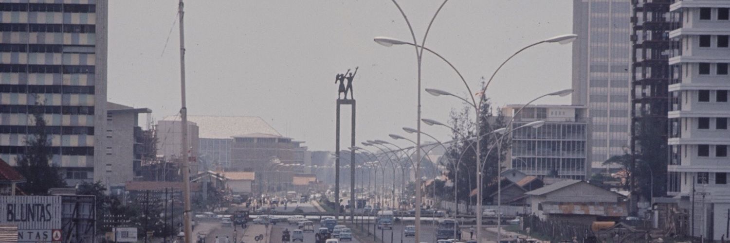 whyrswnt's profile banner image