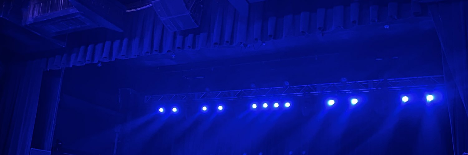 mochamanny's profile banner image