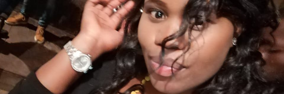 LizMaphefo's profile banner image