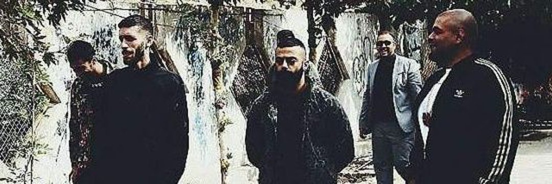ماهی کوچولوی سیام لای ماهی سفیدا banner