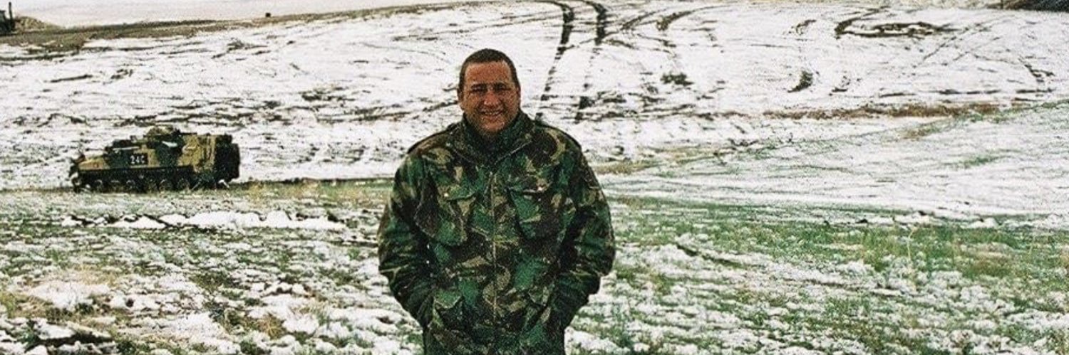 lufcrobb's profile banner image