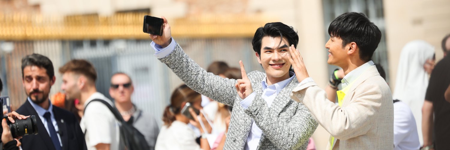 Bloof (lesbians4mile) 🏳️‍🌈🍉 banner