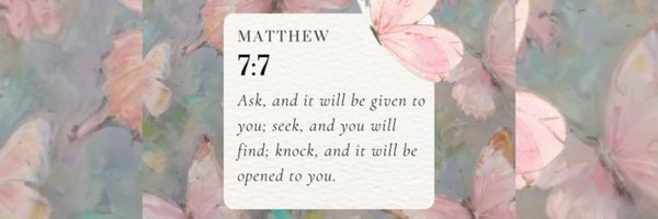 lunaberryx Profile Banner