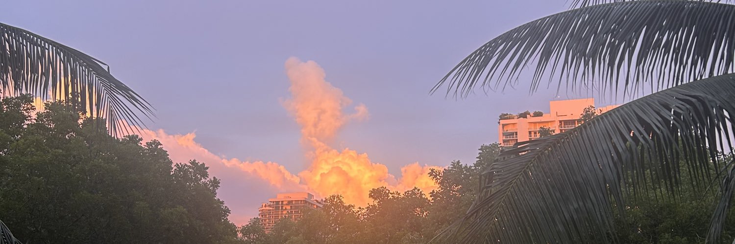 bexcruuz's profile banner image