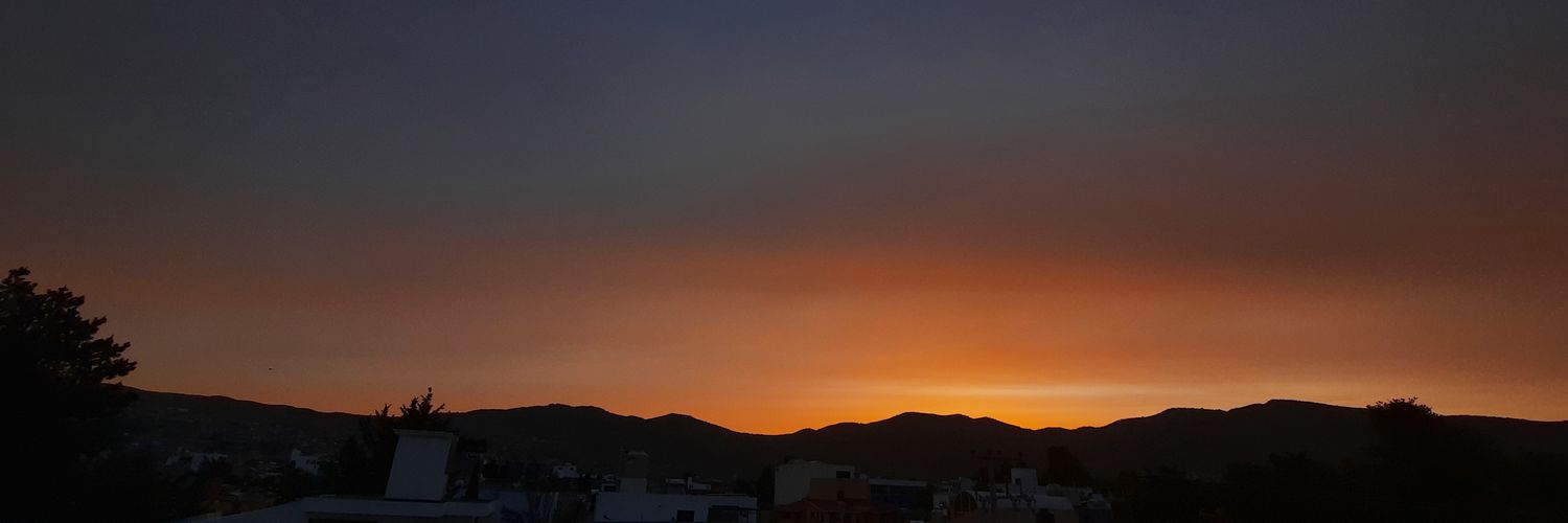 Doña Cachetona . εїз banner