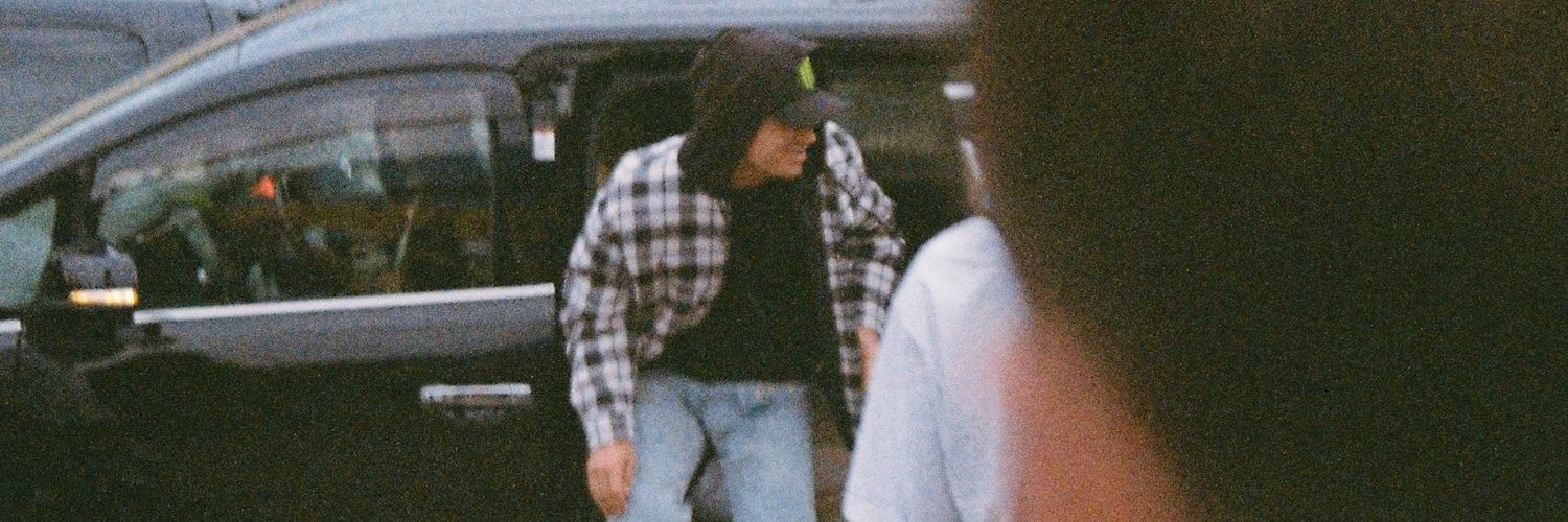 𝒮𝒽𝑒 𝒽𝒶𝓉𝑒𝓈 𝓌𝒽𝑒𝓃 𝒾𝓉 𝓇𝒶𝒾𝓃𝓈 ⁷ banner