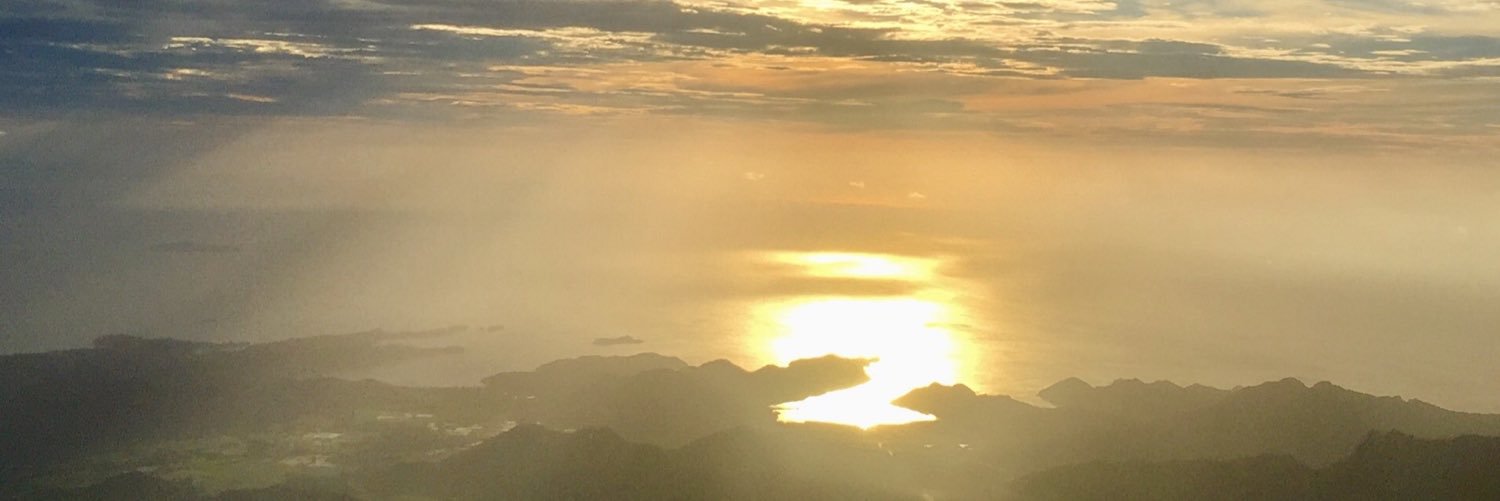 apagumila's profile banner image