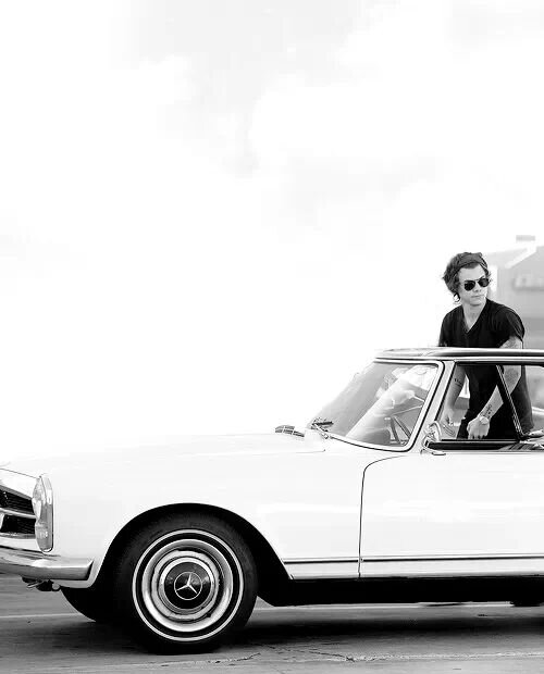Glow_malik's profile banner image