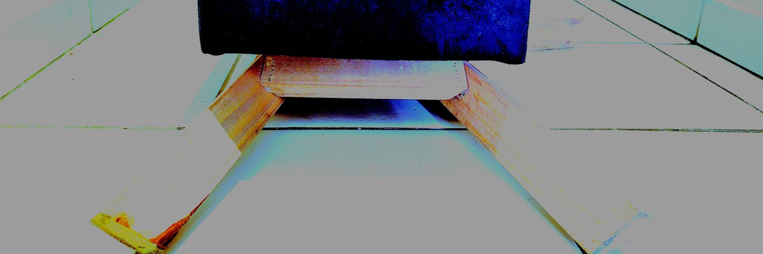 blupsom's profile banner image