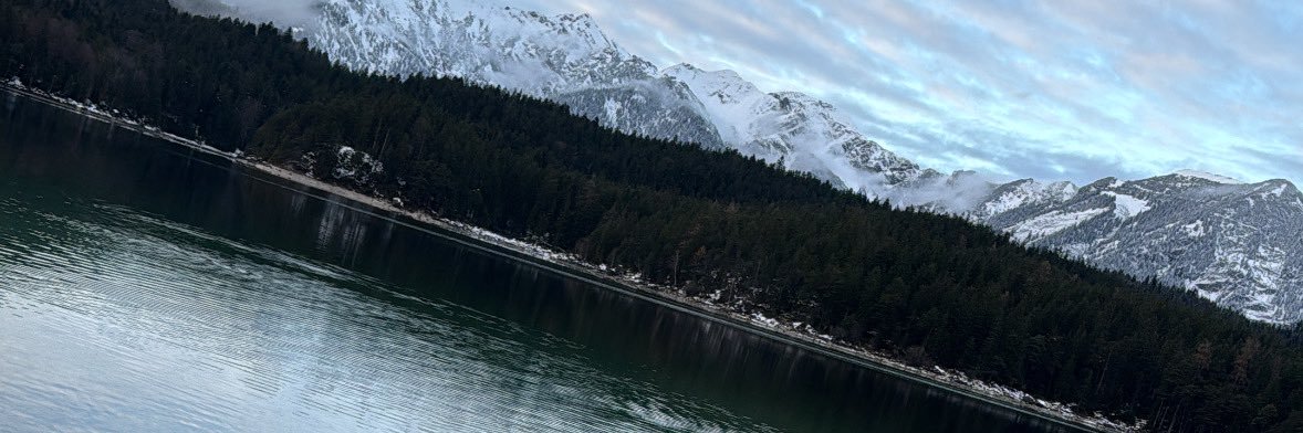 Mavoh_'s profile banner image
