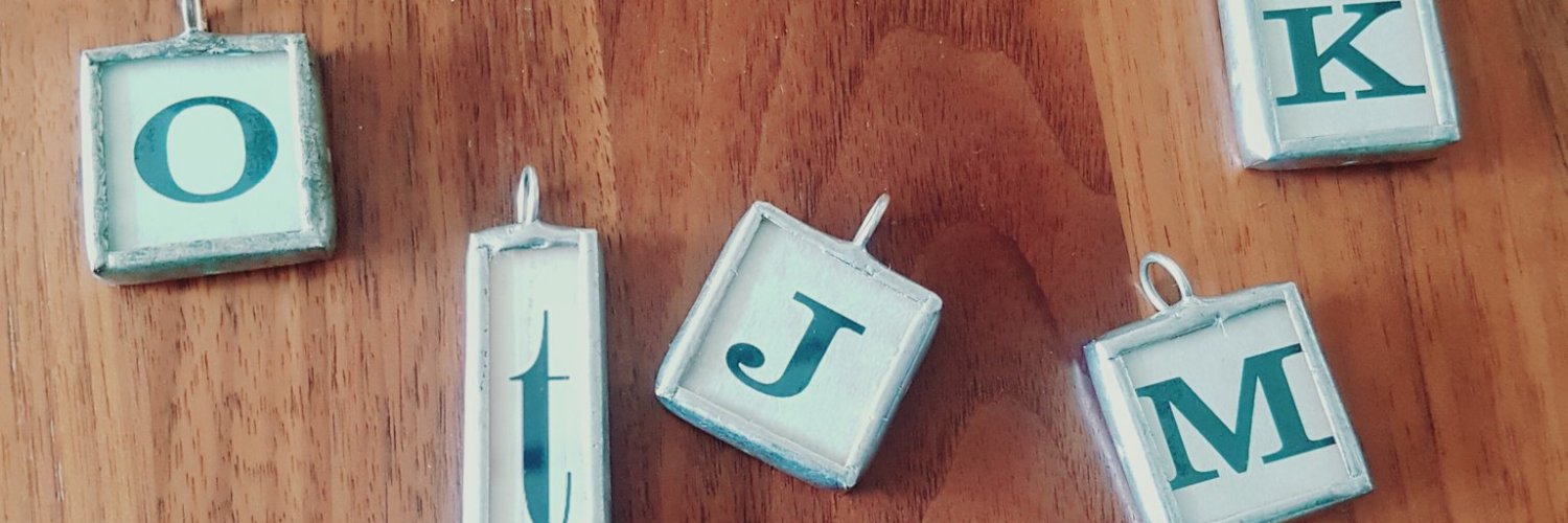 Irena Pencheva 💎 🍂 🏳️‍🌈 banner