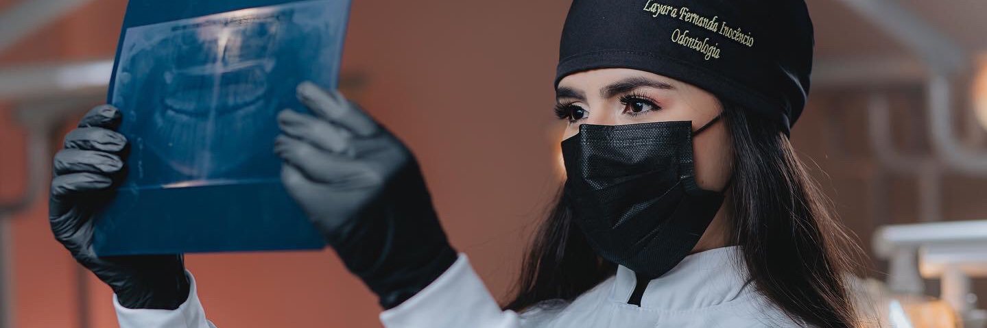 laay_ara's profile banner image
