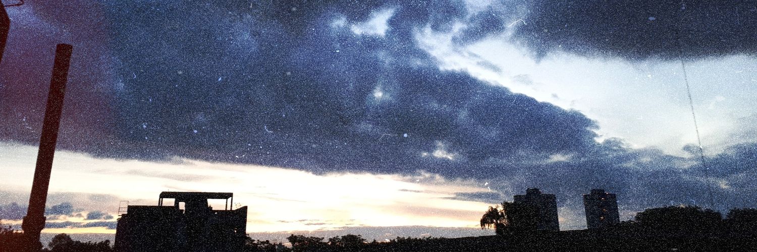 L U C Í A banner