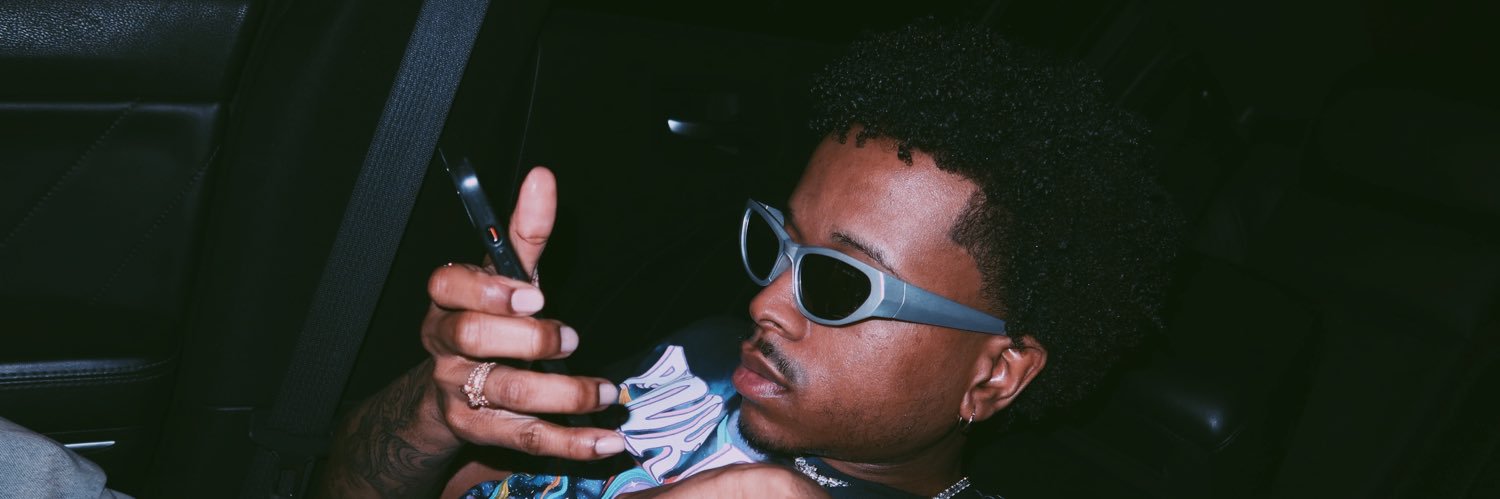 malikque17's profile banner image
