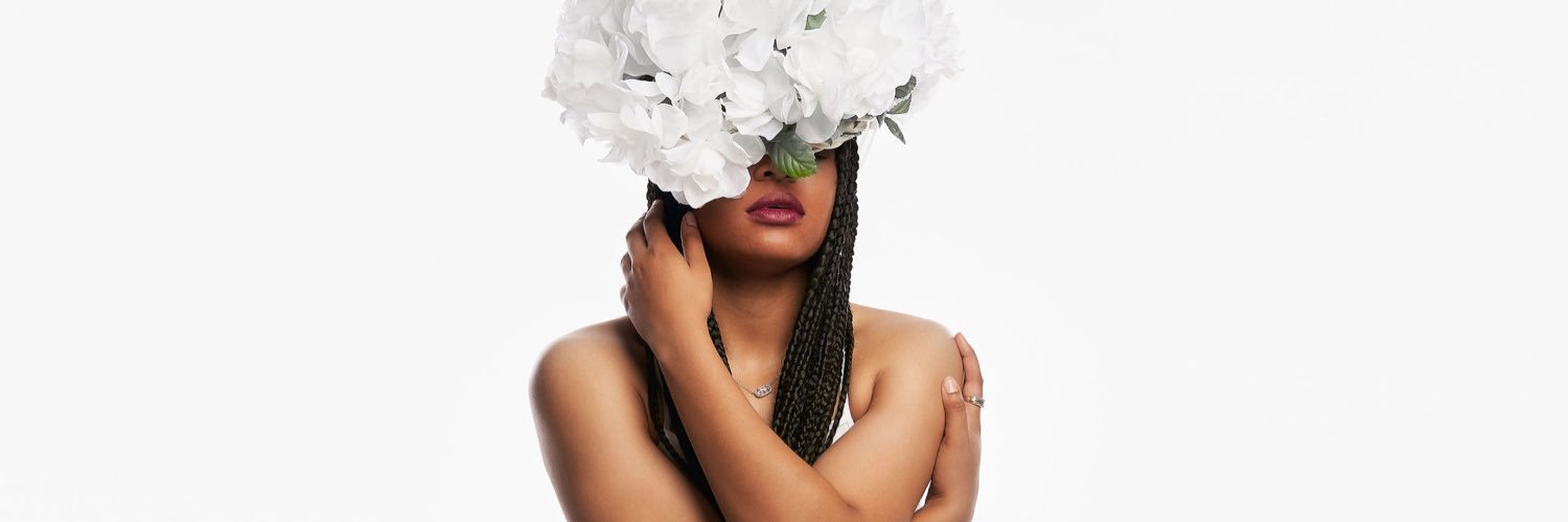 LyssaGridiron's profile banner image
