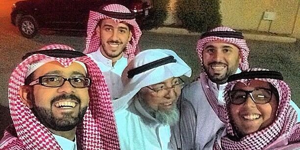 algraawi's profile banner image