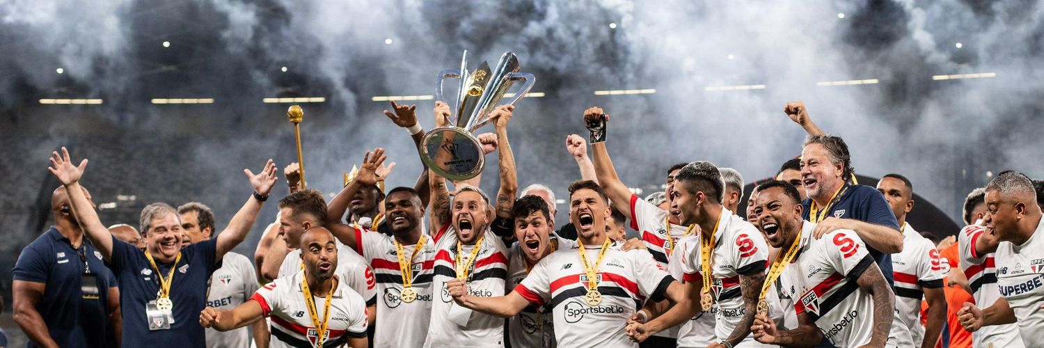 R11Oliveira's profile banner image