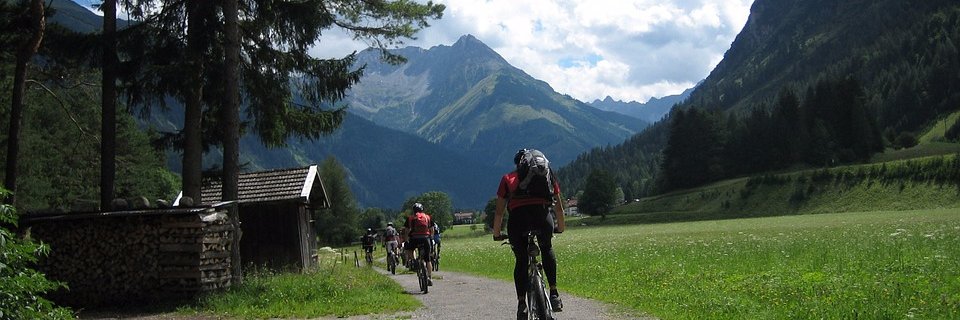 Be_Cyclette's profile banner image