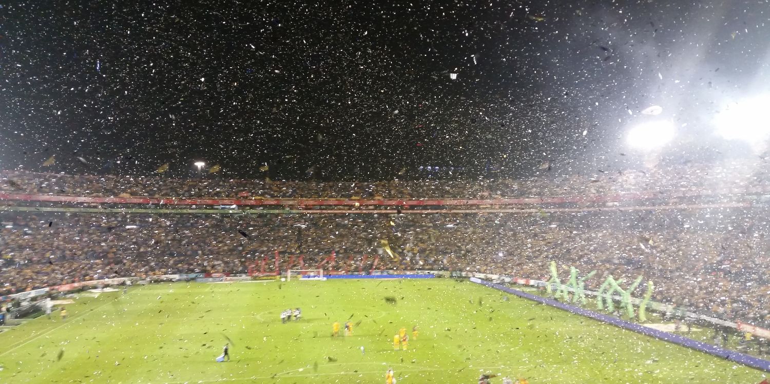 Robert Guerrero banner