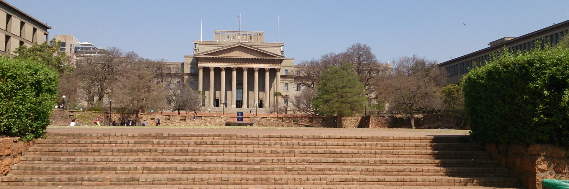 tshenolored's profile banner image