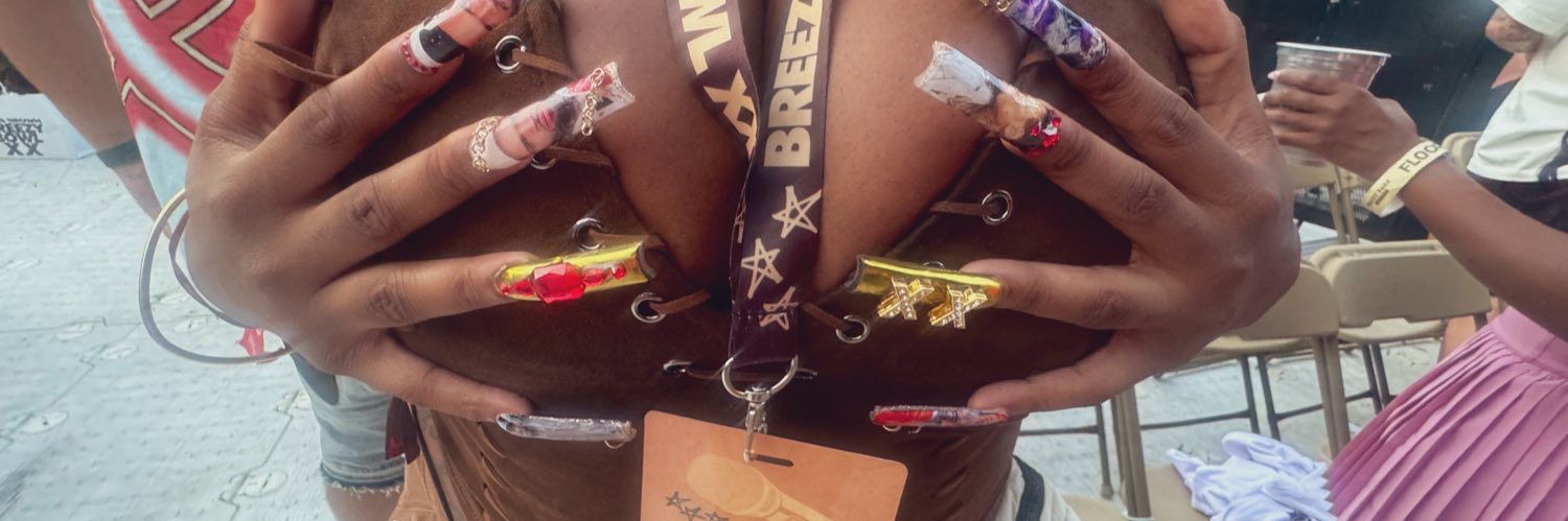 Robbalyn_'s profile banner image