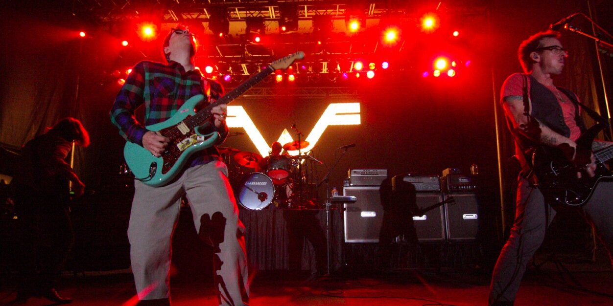 Weezer_INA's profile banner image