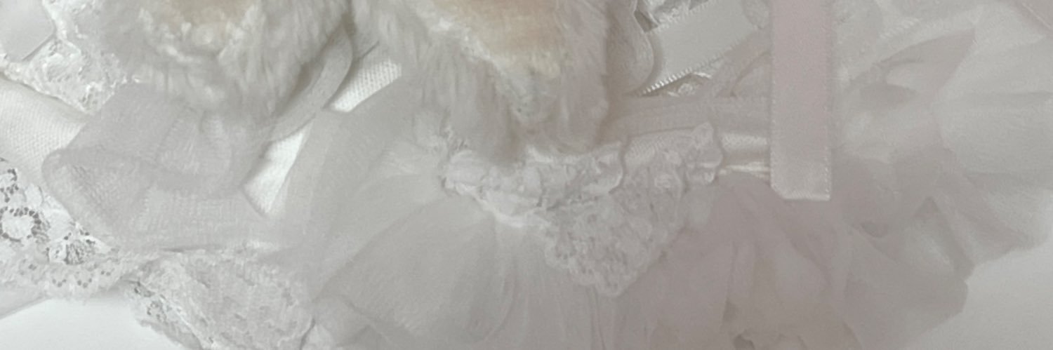 lovenmiu's profile banner image