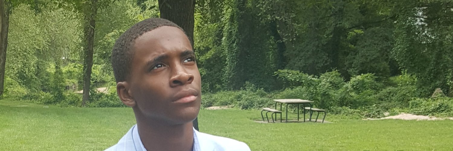 Elicolesbrown's profile banner image