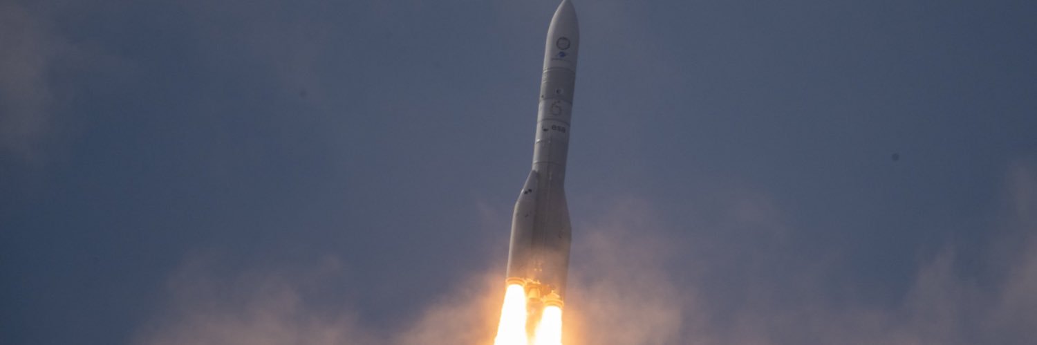 François Lux 🛰 banner