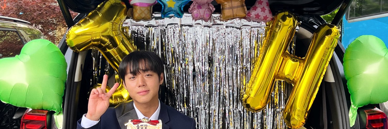 SEHPAI's profile banner image