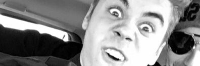 biebereactionss's profile banner image