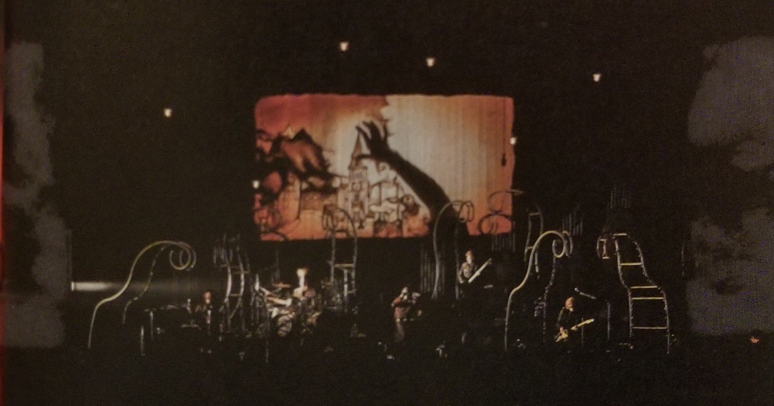 69REVOLVER96's profile banner image