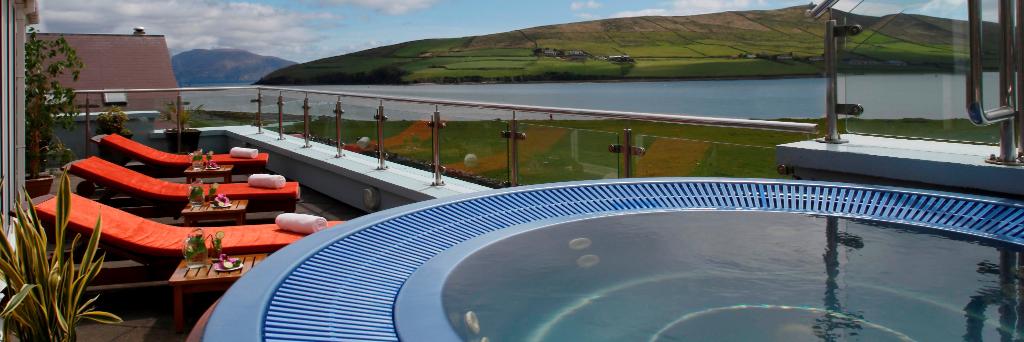 dinglespa's profile banner image