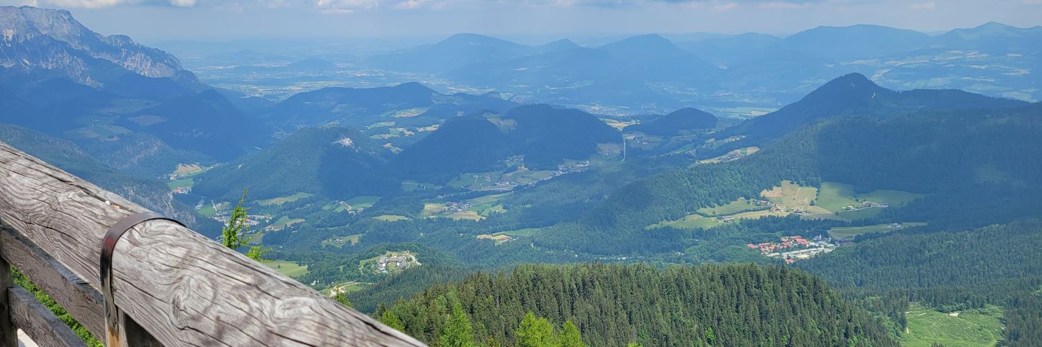 annaredkin25's profile banner image