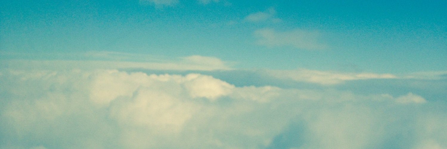 Louiseee20's profile banner image