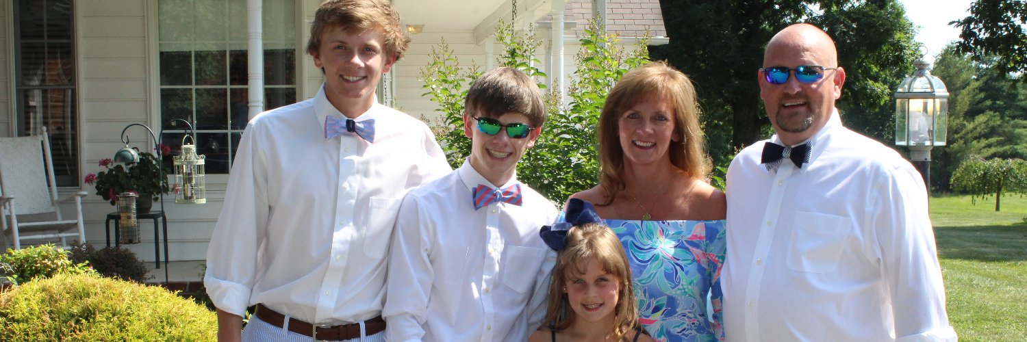 DEEvers21's profile banner image