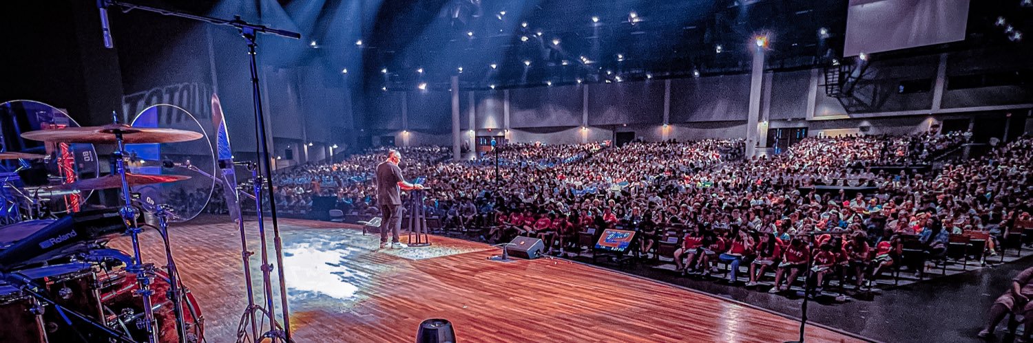 JoshSeagraves's profile banner image