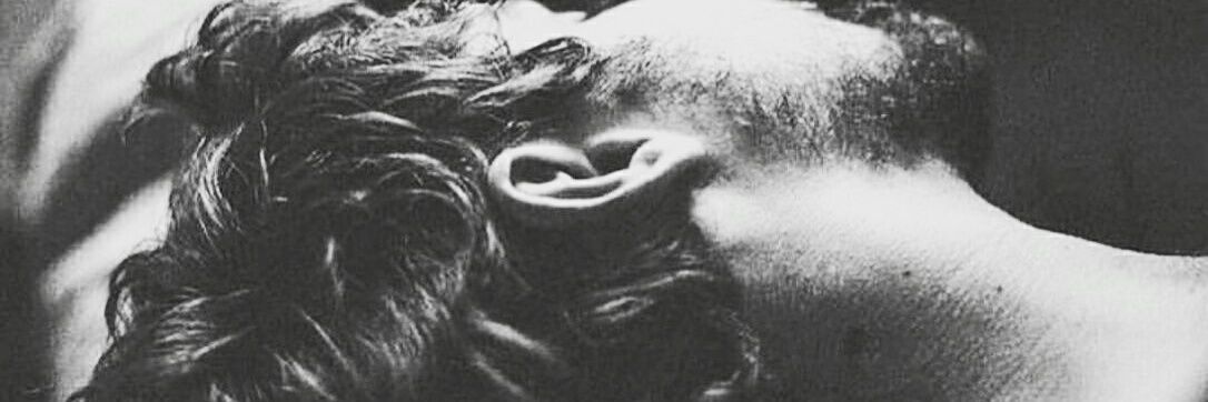 aminari78's profile banner image