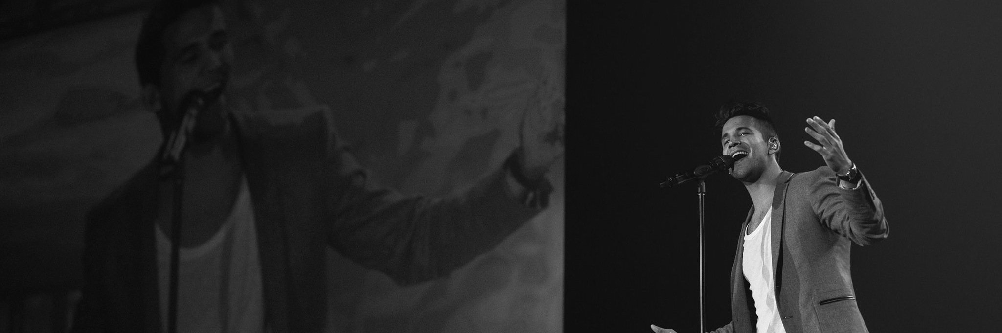 DezDuron's profile banner image