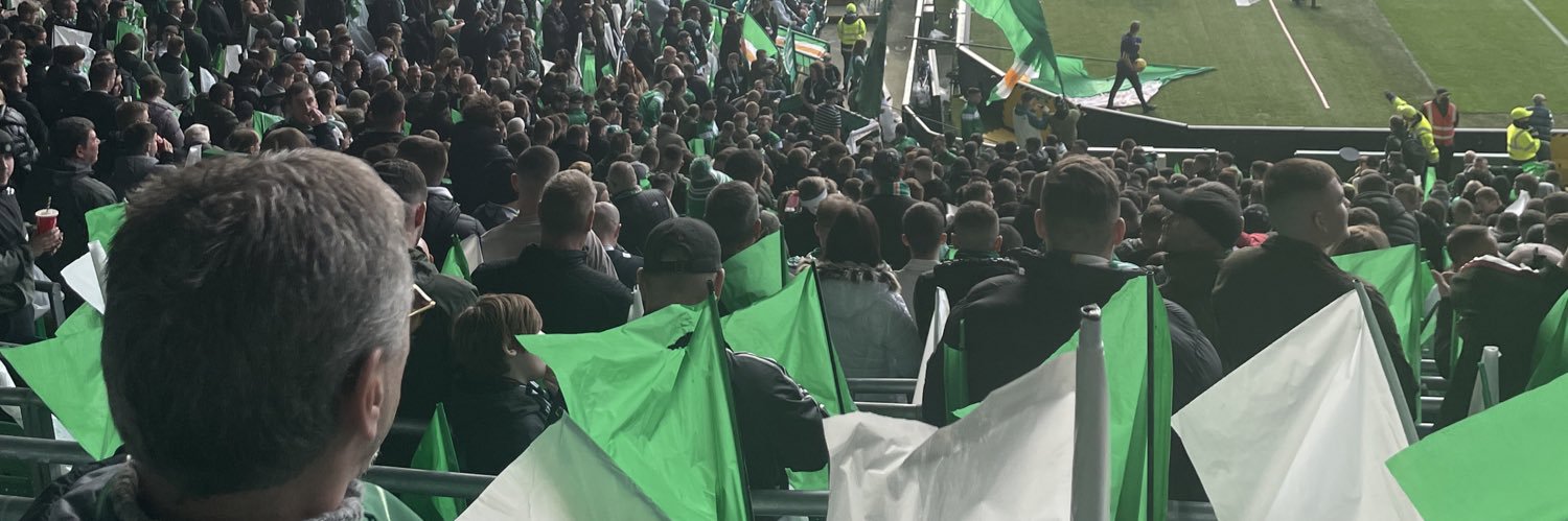 lucy smith💚 banner